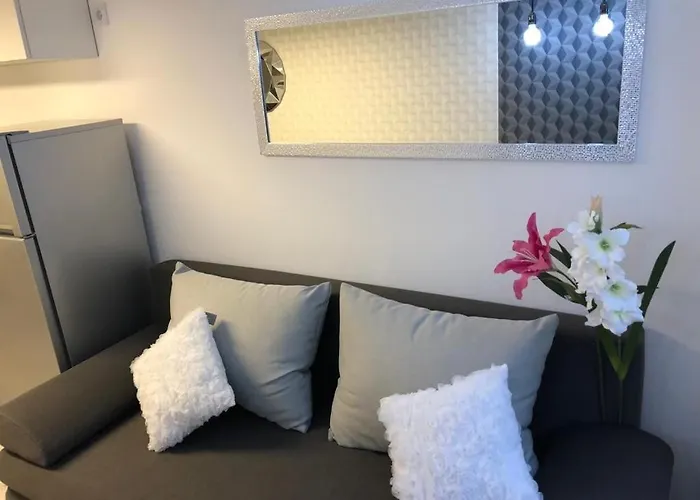 Appartement Corvin Near Semmelweis And Heimpal