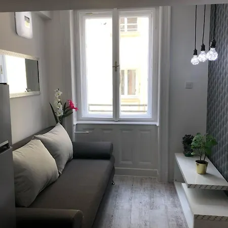 Apartmán Corvin Near Semmelweis And Heimpal *