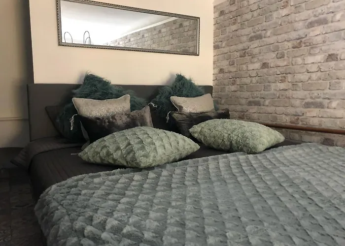 Apartamento Corvin Near Semmelweis And Heimpal *